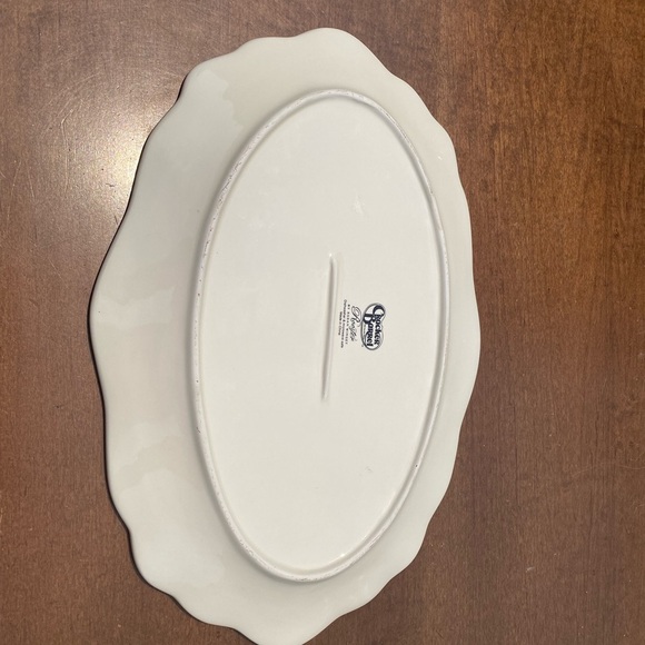 Cracker Barrel Black and White Serveware Plate with Rooster Design - Picture 2 of 3